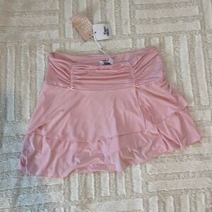 Tiger Mist Pink Mini Skort NWT
Size:S